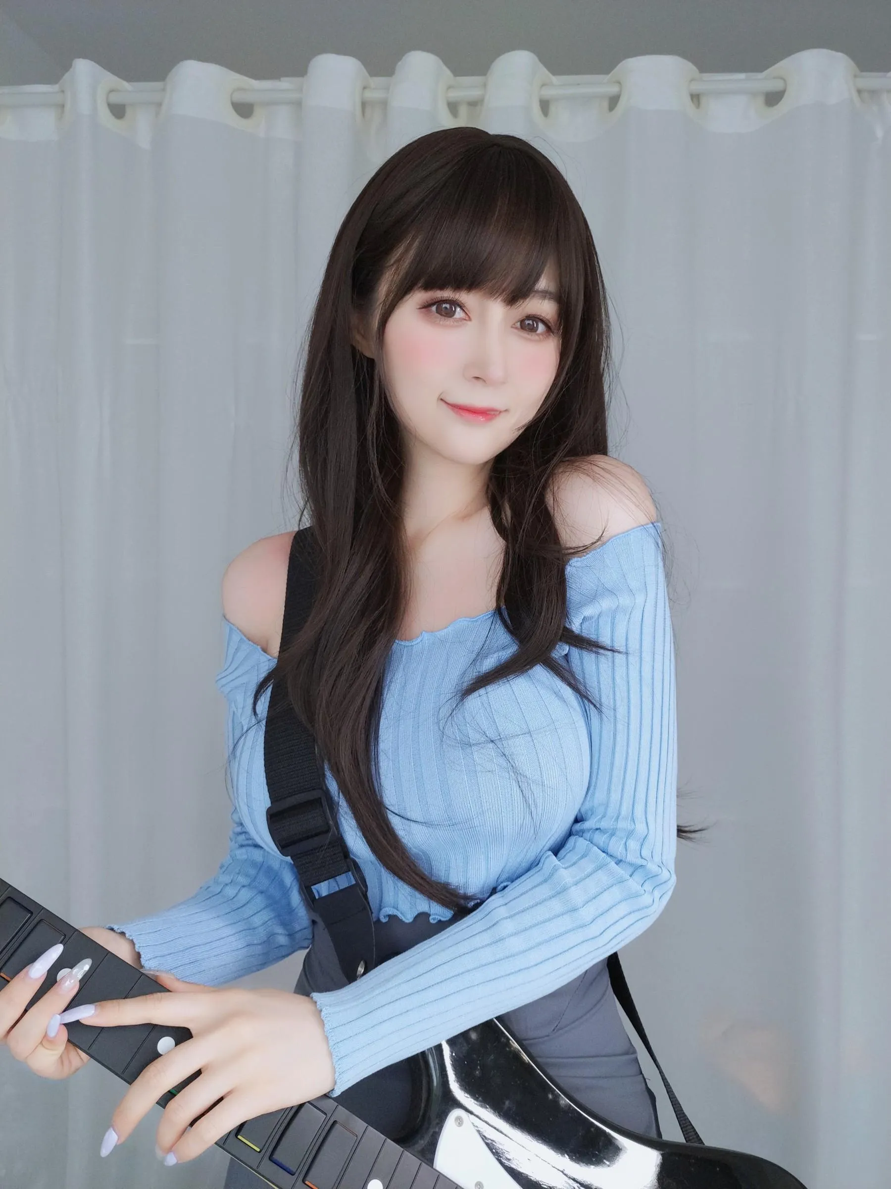 白银81 – 自撮 Vol.59 吉他妹妹 [166P]插图4